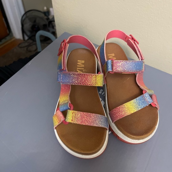 SOLD. Mia Kids sandals. All sizes available - Picture 2 of 6